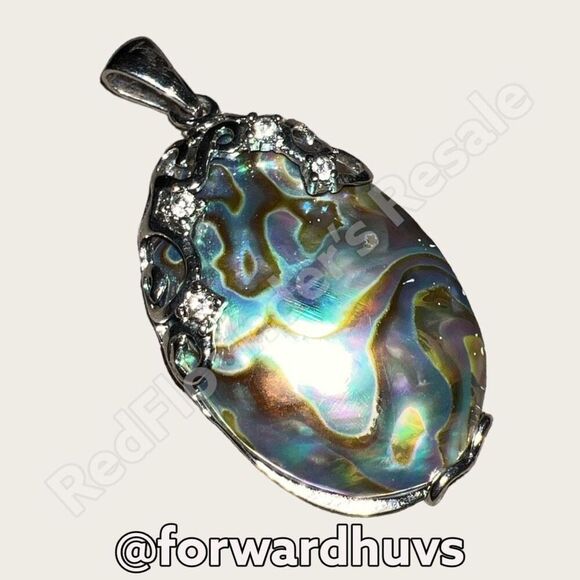 Abalone Pendant with Rhinestones in Silver Tone Setting - Picture 9 of 10